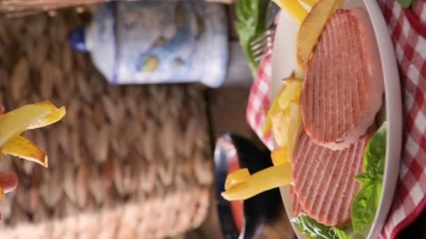 Teneroni Cooked Ham Μαλακές Ιταλικές Κοτολέτες Προσούτο Συνήθως Παρασκευάζονται Για — Αρχείο Βίντεο