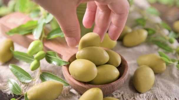 Large Green Olives Cup Wooden Table Italian Olives Sardenya Greece — Video Stock