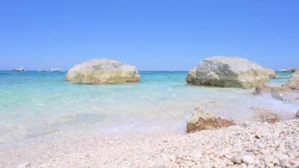 Playa Tropical Blanca Cielo Azul Aguas Cristalinas Impresionante Naturaleza Italia — Vídeos de Stock