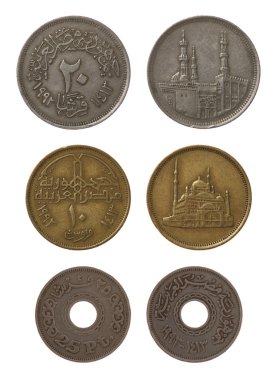 Mısır sikkeler üzerinde beyaz izole