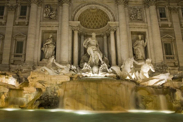 Trevi Çeşmesi, Roma, İtalya — Stok fotoğraf