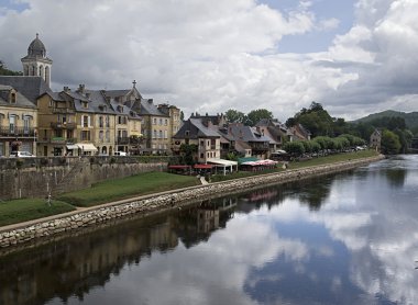 Montignac Şehir Manzaralı