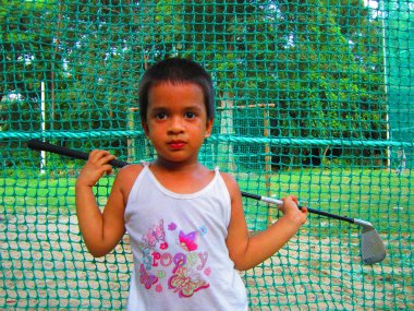 golf sahası içinde Asyalı kız