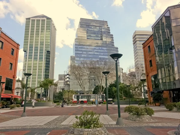 Plaza de Puerto Madero con Edificios — Foto de Stock