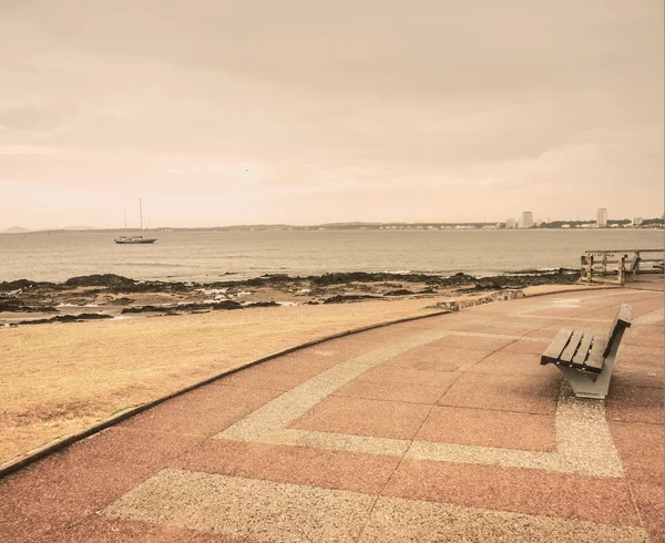 Yalnız boardwalk Punta del este — Stok fotoğraf