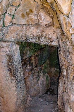 Antik Mycenae şehrinde Rocky mezarı, peloponnese, Yunanistan