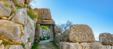 Antik Mycenae şehrindeki güneşli gün manzarası, peloponez, Yunanistan