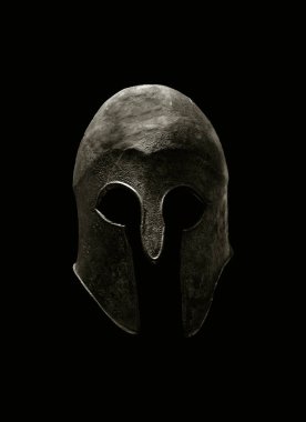 Siyah arka planda izole edilmiş Hoplite savaşçı miğferi fotoğrafı.