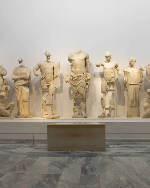 Classical Greek Sculptures Olympia Archaeological Museum — Stock Photo, Image