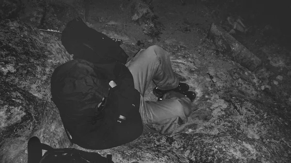 Hombres Fotos Blanco Negro Durmiendo Ambiente Rocoso Chalten Santa Cruz — Foto de Stock