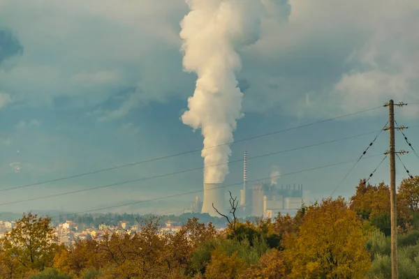 Fábrica Chimenea Humo Escena Aire Libre Peloponeso Griego — Foto de Stock