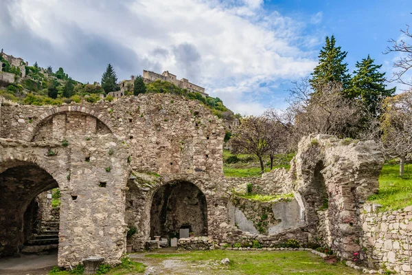 Πετρόχτιστα Ερείπια Κτιρίων Στην Πόλη Του Μυστρά Πελοπόννησος — Φωτογραφία Αρχείου