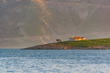 Galaksi Şehri, Yunanistan 'da sakin bir sabah kışı manzarası