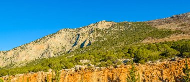 Güneşli bir gün sahnesi Al Delphi Tapınağı, Phocis, Yunanistan