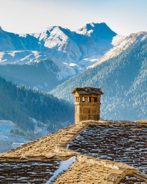Metsovo Kasabası, Yunanistan 'da kış şehir manzarası