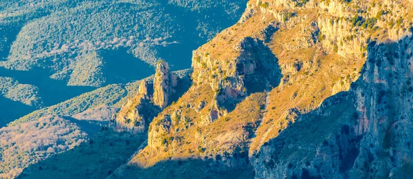 希腊Vikos Aoos国家公园著名的Beloi视点的日景 — 图库照片