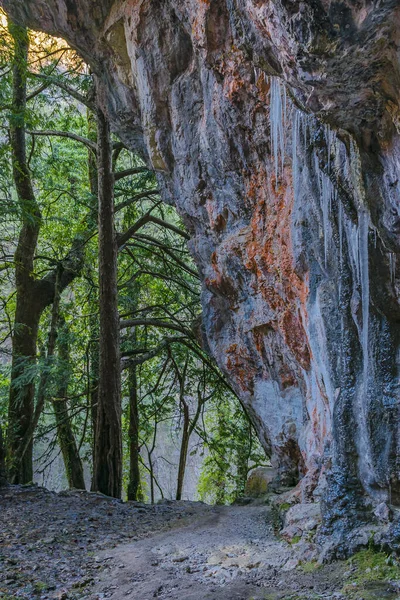 Rocky Grotta Vid Olympus Mount National Park Grekland — Stockfoto