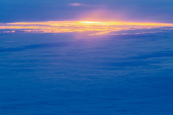 夕阳西下的空中云雾景观飞机视景 火地岛 Argentina — 图库照片