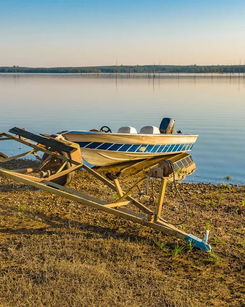 Loď Přívěs Zaparkované Pobřeží Řeky Andresito Park Záplavy Oddělení Uruguay — Stock fotografie