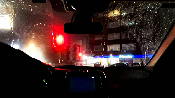 Car Άποψη Αστική Βροχερή Σκηνή Νύχτα Montevideos Uruguay — Φωτογραφία Αρχείου