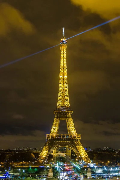 Exterior View Eiffel Tower Iluminated Night Paris France — Fotografia de Stock