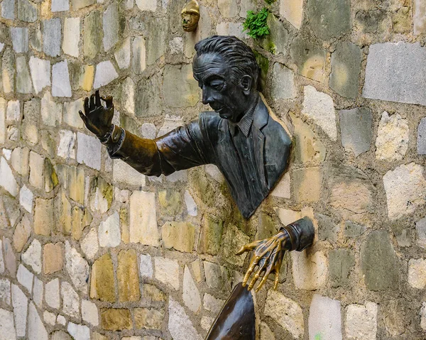 Funny Man Sculpture Montmartre District Paris France — Photo