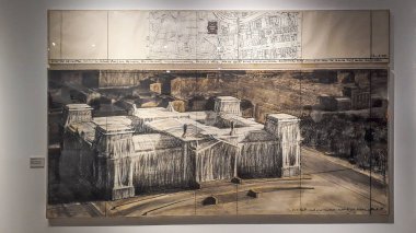 MALDONADO, URUGUAY, JANUARY - 2022 - Çağdaş Sanat Müzesi, Maldonado, Uuguay 'da Chris ve Jean Claude skeç sergisi