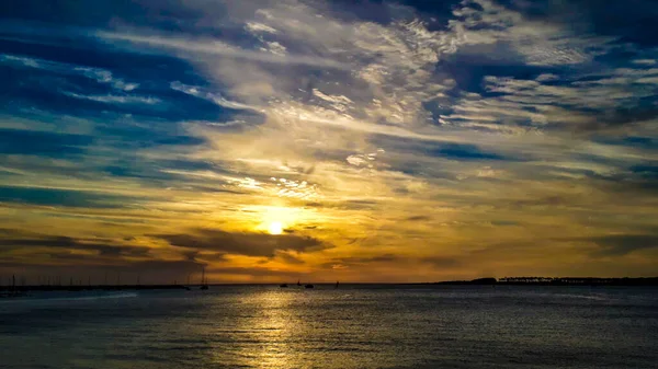 Kontrastreicher Sonnenuntergang Strand Von Mansa Punta Del Este — Stockfoto