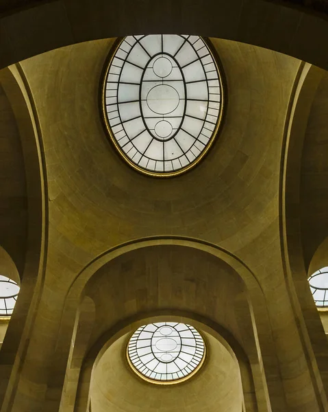Basso Angolo Colpo Cupola Antico Museo Dell Edificio Parigi Francia — Foto Stock