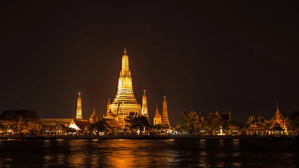 Wat Arun - landmark — Stockfoto