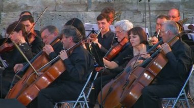 ? lassical Senfoni Orkestrası
