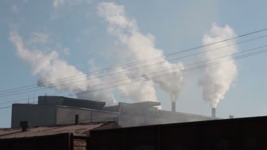 Sigara bacaları Metalurji tesisi.