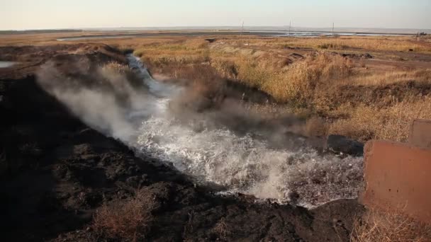 Efluentes industriais . — Vídeo de Stock