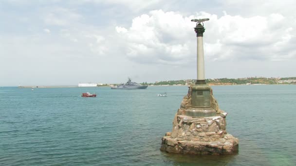 O monumento de "Navios Afundados" em Sevastopol, Ucrânia — Vídeo de Stock