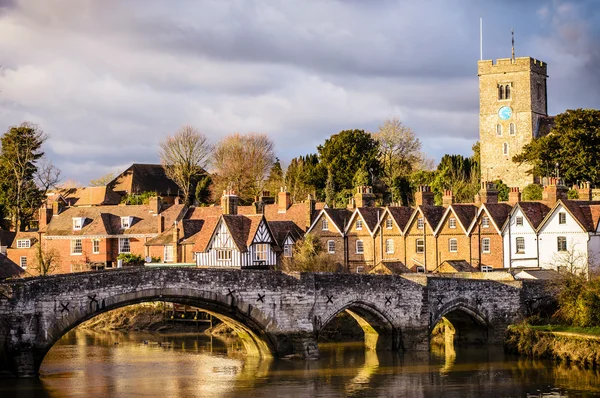 Aylesford brug maidstone bij zonsondergang — Stockfoto