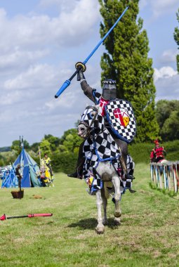 tudor knight şarj