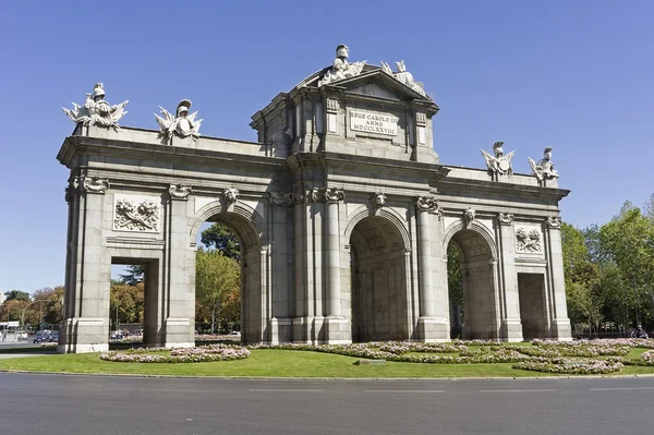 The Puerta de Alcalá, Madrid — Stok fotoğraf