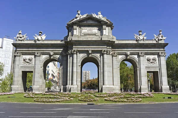 The Puerta de Alcalá, Madrid — Stock fotografie