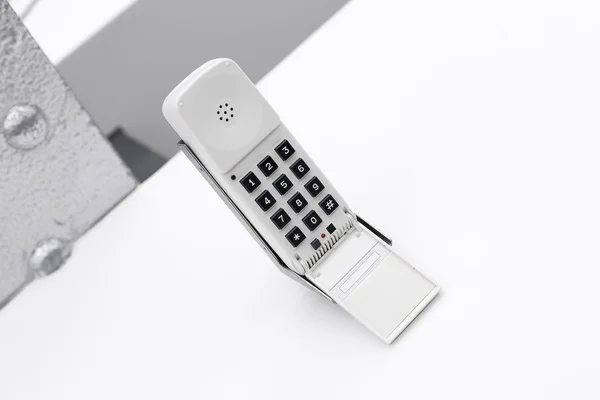 Vit klassisk telefon — Stockfoto