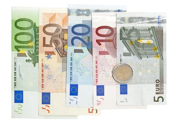 Euro-Banknoten isoliert auf weißem Hintergrund — Stockfoto