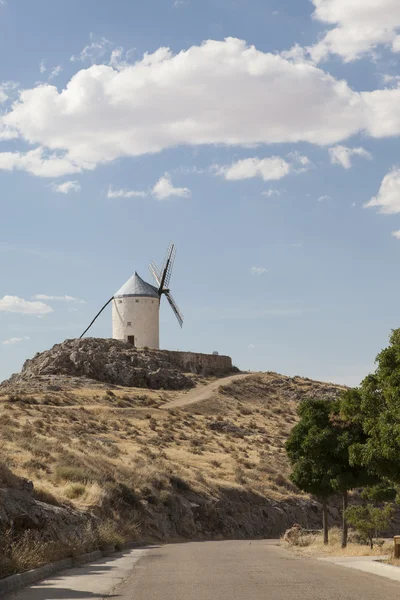 Molino de viento en Córdoba, Toledo, España — Foto de Stock