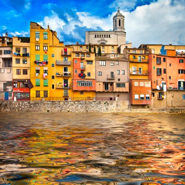 Girona - resimsel şehir catalonia, İspanya