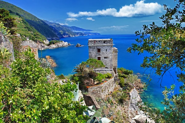 Pictorial Italian coast -Monterosso — Stock Photo, Image