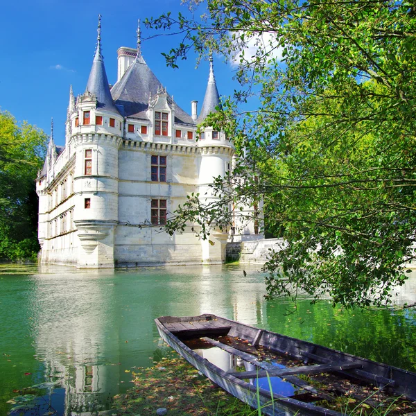 Hermoso castillo de Azey-le-redeau — Foto de Stock