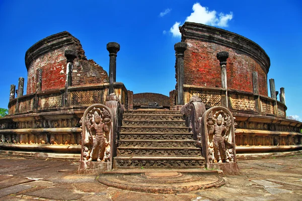 Antiguo templo de Polonnaruwa, capital medieval de Ceilán, Patrimonio de la Humanidad por la UNESCO —  Fotos de Stock