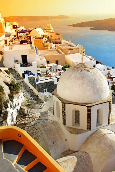 Oia village at sunset, Santorini island, Greece — Stock Photo, Image