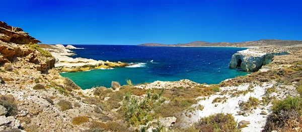 Piękną panoramę zatoki, milos Island — Zdjęcie stockowe