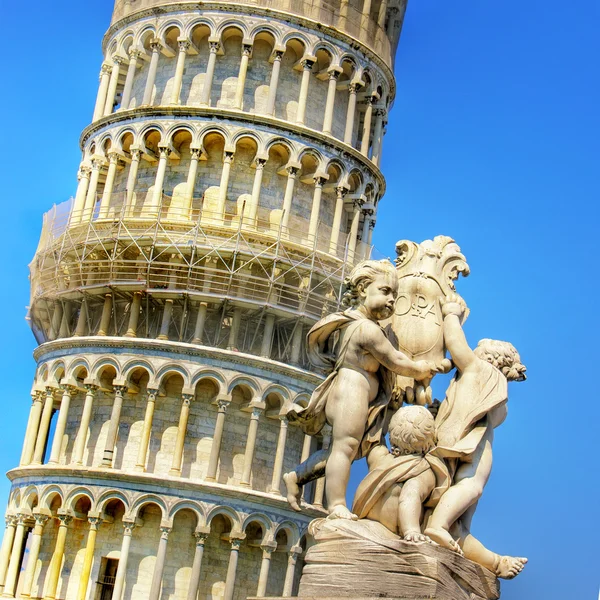 Pisa tower - Italiaanse bezienswaardigheden serie — Stockfoto