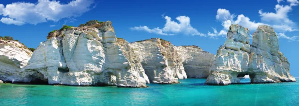 Греческие праздники - красивый остров Милош — стоковое фото
