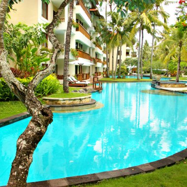 Bali resort havuz ile huzurlu bölge
